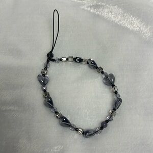 NWOT Casetify heart phone charm